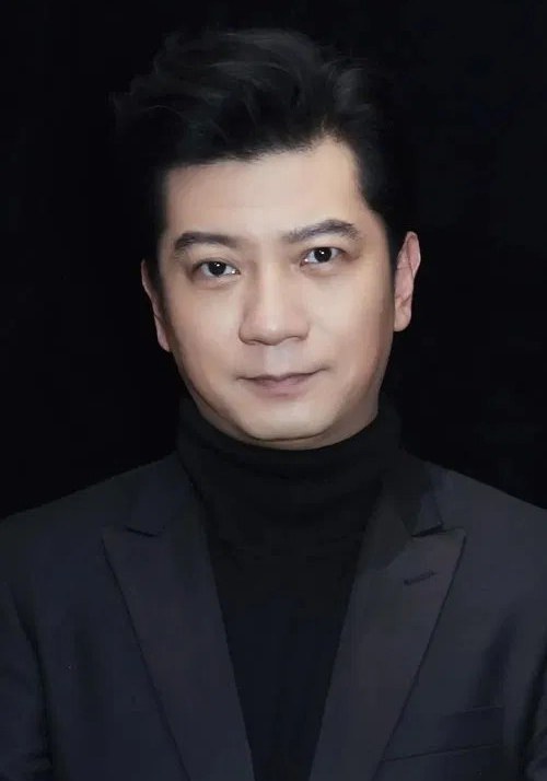 齐旻
