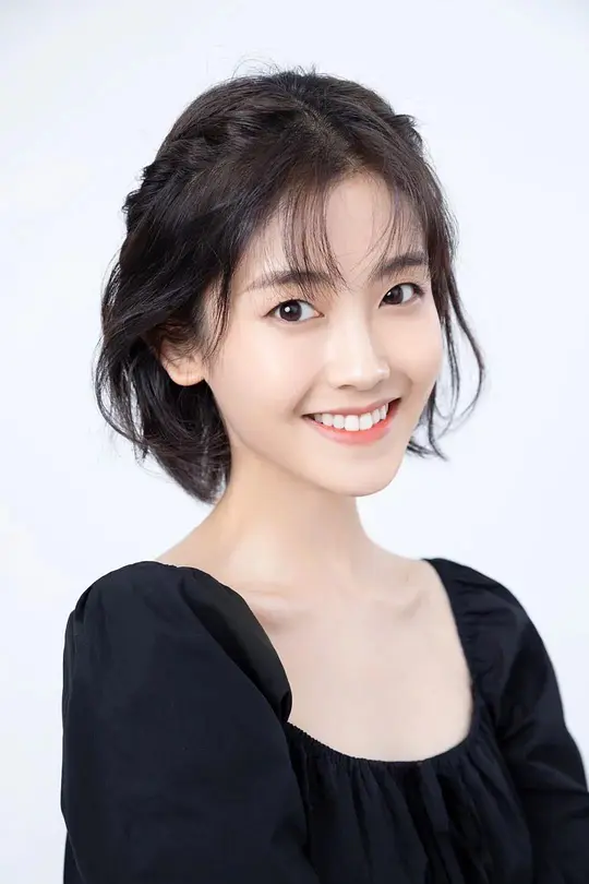 杨佳佳